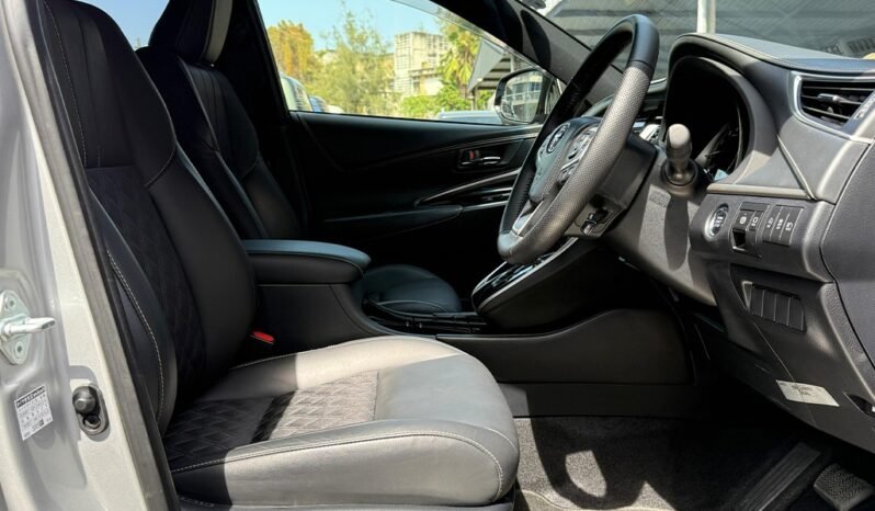 Toyota Harrier 2019 Silver SUV full