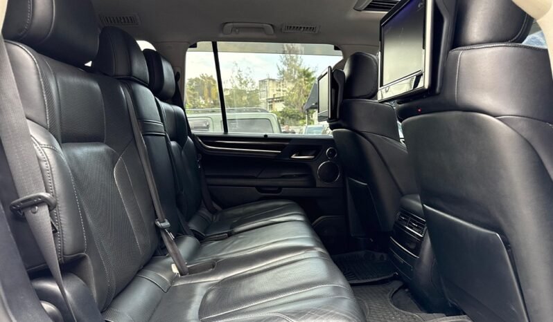 Lexus LX450d 2017 full