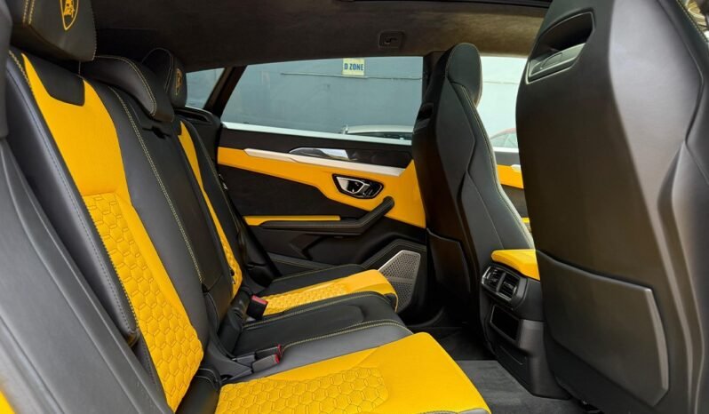 
Lamborghini Urus 2019 full									