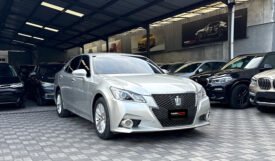 Toyota Crown Athlete S 2015