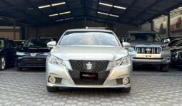 Toyota Crown Athlete S 2015