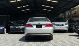 Toyota Crown Athlete S 2015