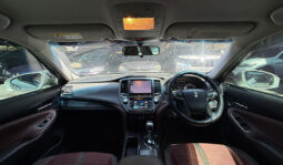 
										Toyota Crown Athlete S 2015 full									