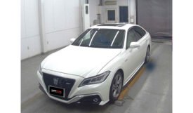 Toyota Crown 2018