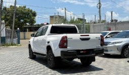 Toyota Hilux D Cabin 2023 full