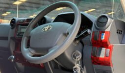 
Toyota Land Cruiser Pickup 2018 full									