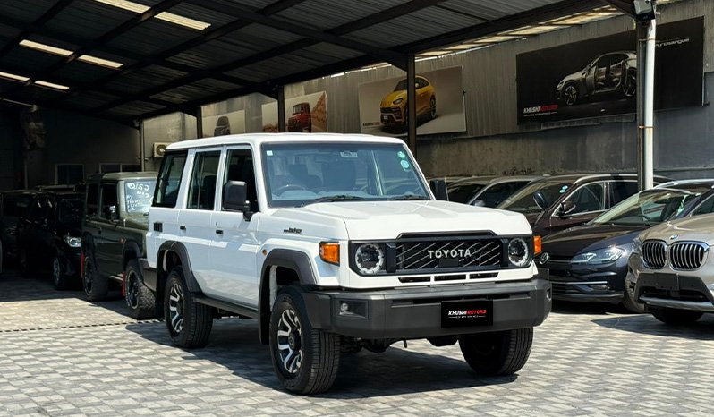 Toyota Land Cruiser 76 Series 2023