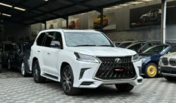 Lexus LX570 2018