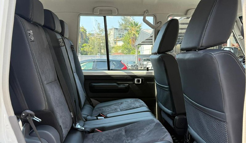 Toyota Land Cruiser 76 Series 2023 full