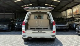 
										Toyota Land Cruiser ZX V8 2018 full									