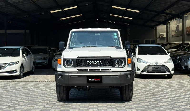 Toyota Land Cruiser 76 Series 2023 full