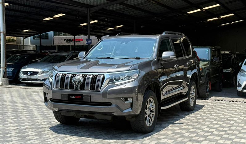 Toyota Land Cruiser Prado VXL 2019 full