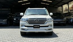 
										Toyota Land Cruiser ZX V8 2018 full									