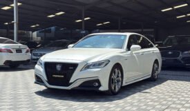 Toyota Crown RS 2018