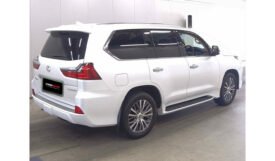 Lexus LX570 2019