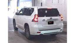 
										Toyota Land Cruiser Prado 2018 full									