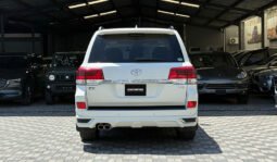 
										Toyota Land Cruiser ZX V8 2018 full									