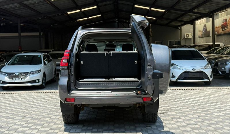 Toyota Land Cruiser Prado VXL 2019 full
