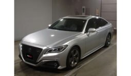 Toyota Crown 2018
