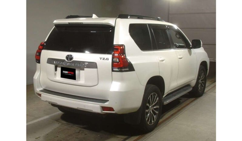 
Toyota Land Cruiser Prado 2018 full									
