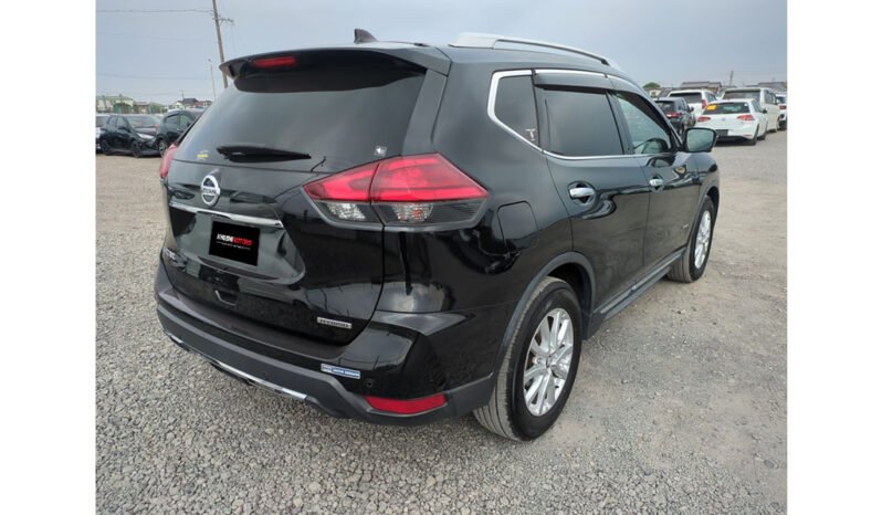 
Nissan X-Trail 2018 full									