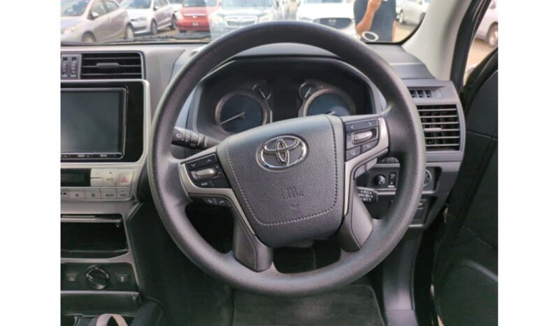 
Toyota Land Cruiser Prado 2018 full									