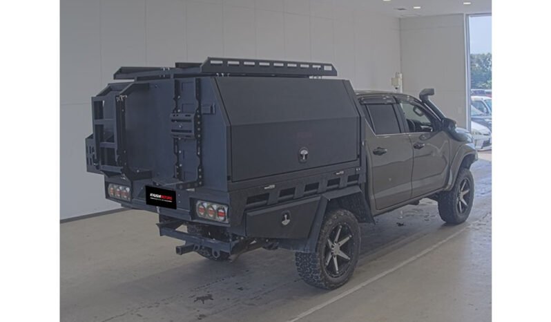 
Toyota Hilux 2021 full									