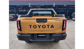 Toyota Hilux 4TREX 2.8 Overland 2025